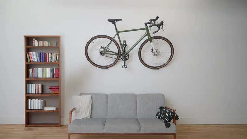 174Hudson Wall Mounted Bike Rack 1