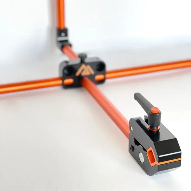 Altangle Hangar Door Frame Mounted Work Stand With Clamp 1