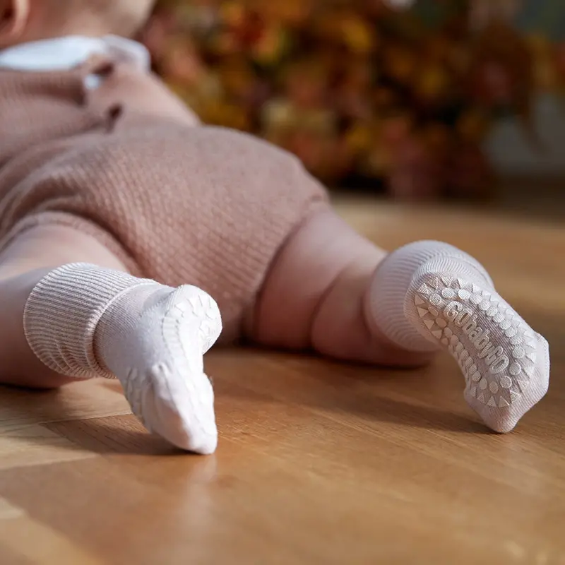 Gobabygo Soft Pink Non-Slip Strømper Bambus 3