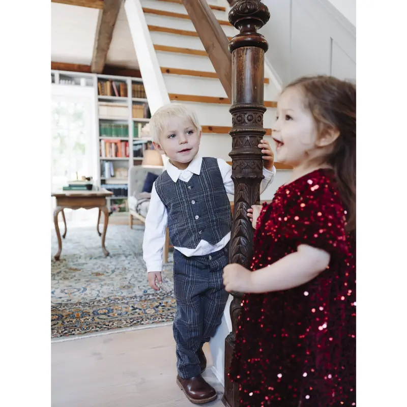 Hust & Claire New Maroon Karoline Sequins 4