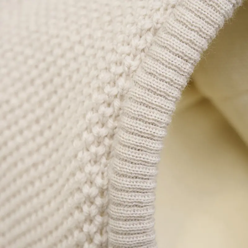Huttelihut Sand Melange Elefanthue Windstop Pompoms 2