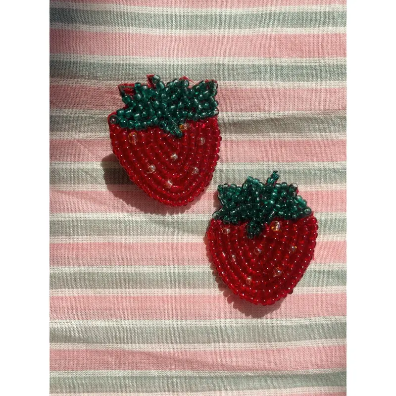 Konges Sløjd Strawberry 2 Pak Strawberry Beaded Hair Clip 2