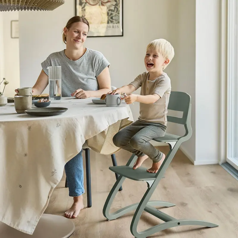 Leander Louie™ Højstol - Sage Green 2