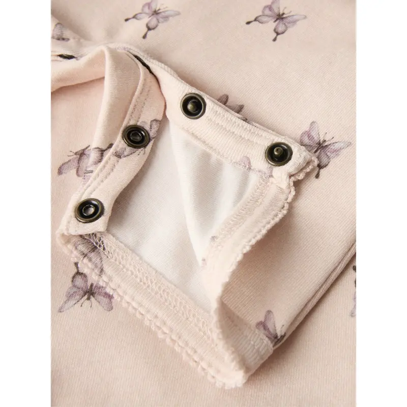 Lil'atelier Peach Blush Butterfly Gayo Sao Strop Dragt 2