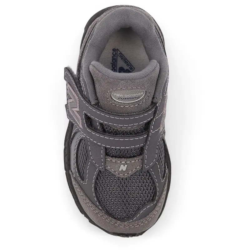 New Balance Castlerock 2002 Kids Hook & Loop Sneakers 2