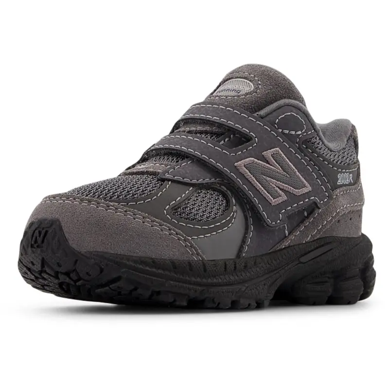 New Balance Castlerock 2002 Kids Hook & Loop Sneakers 4