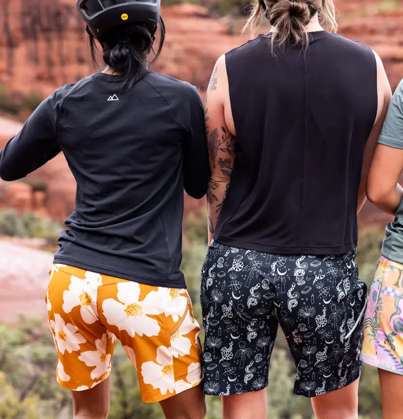 Riley Lightweight Bike Short | Past Season 12