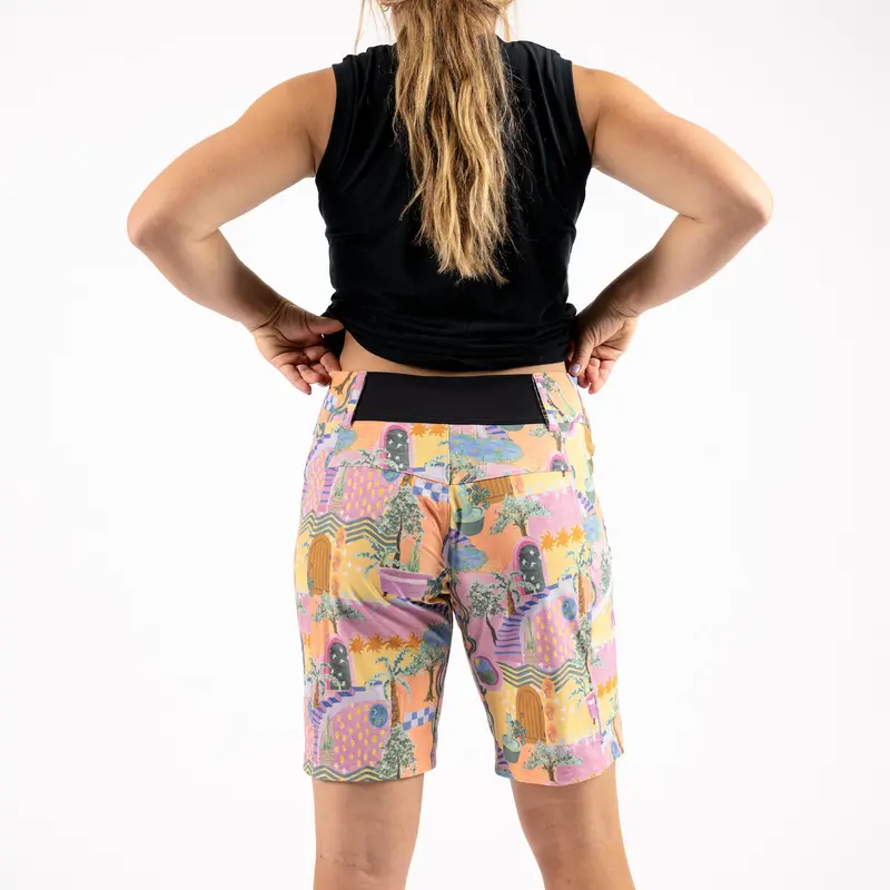 Riley Lightweight Bike Short | Past Season 4