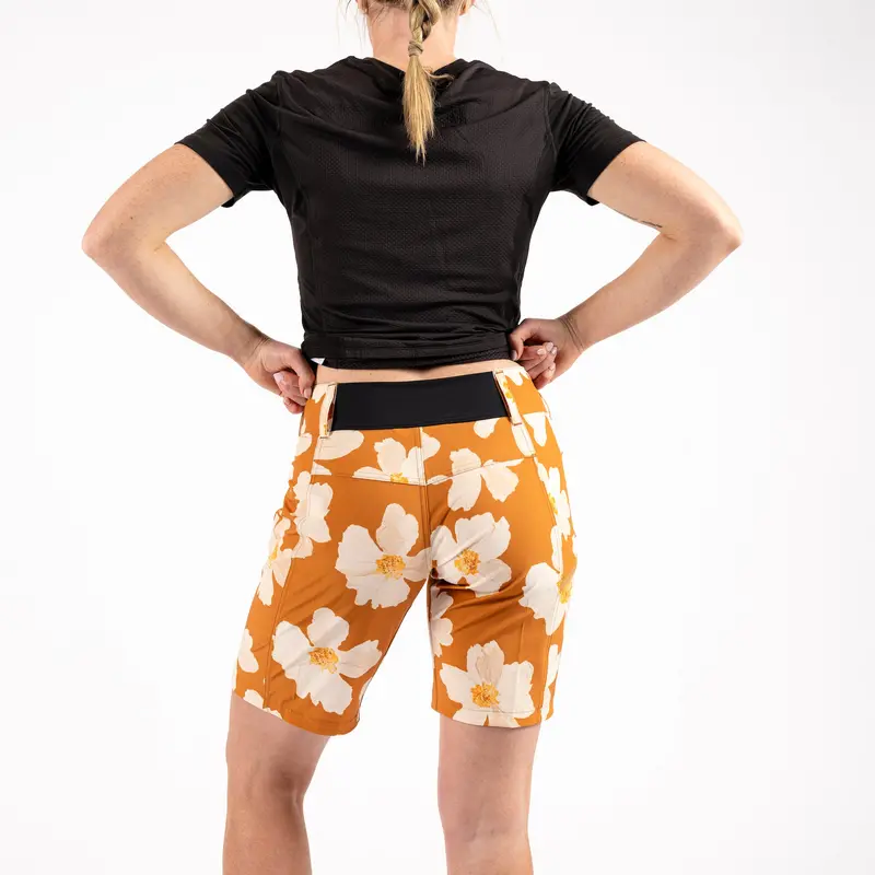 Riley Lightweight Bike Short | Past Season 9